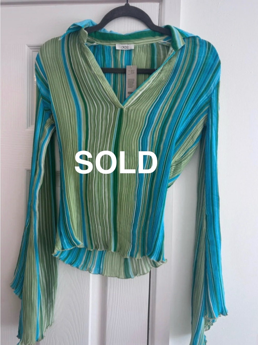 Vintage Y2K Cacie Pleated Stripe Blouse | Green
Blue Crinkle Top Flared Sleeves